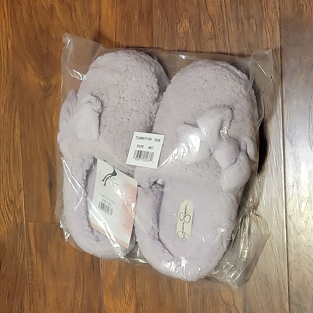 Women's slippers
